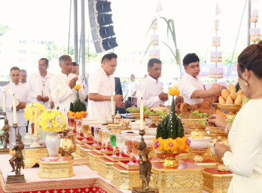 ร่วมพิธีบวงสรวงสักการะสิ่งศักดิ์สิทธิ์ ... พารามิเตอร์รูปภาพ 5
