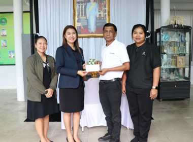 มอบเช็คเงินชดเชยดอกเบี้ยเงินกู้ให้สมาชิกสหกรณ์/กลุ่มเกษตรกรที่ประสบอุทกภัยภาคใต้ ปี 2567 จังหวัดสงขลา ... พารามิเตอร์รูปภาพ 1