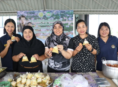 ร่วมใจช่วยเหลือผู้ประสบภัยน้ำท่วมในพื้นที่ จังหวัดสงขลา พารามิเตอร์รูปภาพ 6