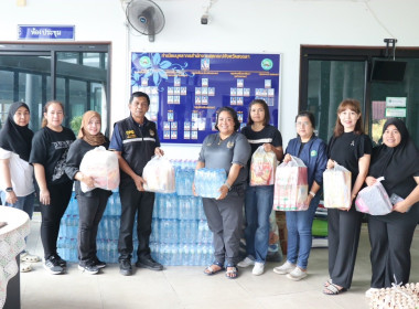 รับมอบน้ำดื่ม ข้าวสาร อาหารแห้ง จากขบวนการสหกรณ์ / ... พารามิเตอร์รูปภาพ 1