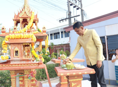 พิธีรดน้ำขอพรนักสหกรณ์อาวุโสเนื่องในวันสงกรานต์ ประจำปี ... พารามิเตอร์รูปภาพ 1