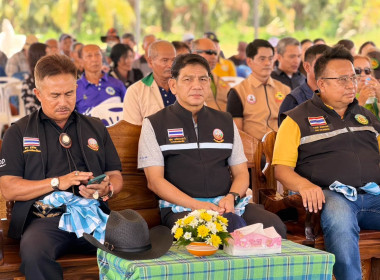 ร่วมเป็นเกียรติในพิธีเปิดงานโครงการ "รณรงค์ไถกลบตอซัง ... พารามิเตอร์รูปภาพ 3