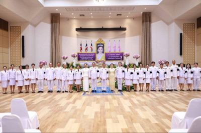 ร่วมพิธีถวายเครื่องราชสักการะวางพานพุ่มและพิธีจุดเทียนถวายพระพรชัยมงคลเฉลิมพระเกียรติ เนื่องในโอกาสพระราชพิธีมหามงคลเฉลิมพระชนมพรรษา 4 รอบ สมเด็จพระนางเจ้าฯ พระบรมราชินี 3 มิถุนายน 2569 ... พารามิเตอร์รูปภาพ 1
