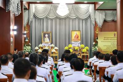เข้าร่วมพิธีเจริญพระพุทธมนต์และทำบุญตักบาตรพระสงฆ์ 100 รูป ... พารามิเตอร์รูปภาพ 1