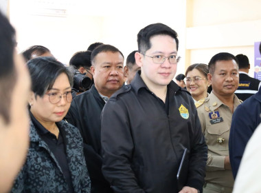 นายทรงศักดิ์ ทองศรี รองนายกรัฐมนตรี ... พารามิเตอร์รูปภาพ 19