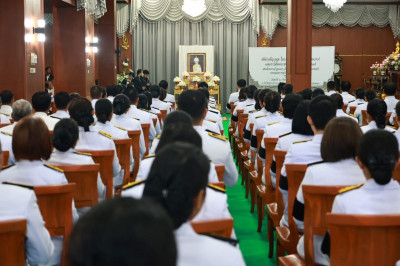 เข้าร่วมพิธีบำเพ็ญกุศลในวาระครบ 100 วัน (สตมวาร) ... พารามิเตอร์รูปภาพ 1