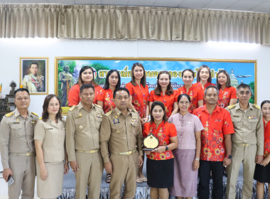 พิธีมอบโล่รางวัลโครงการประกวดผลงานการขับเคลื่อนปรัชญาของเศรษฐกิจพอเพียง ... พารามิเตอร์รูปภาพ 4